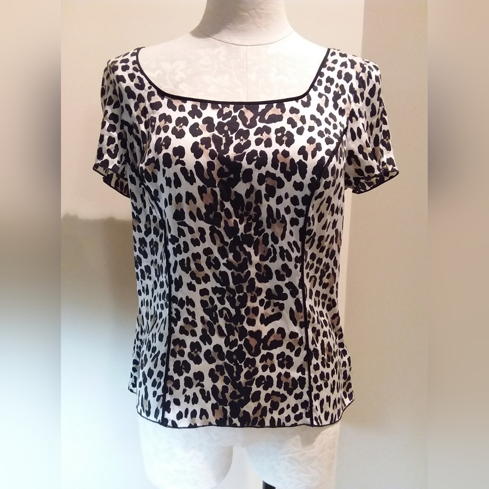 White House Black Market Animal Print Silk Short Sleeve Top